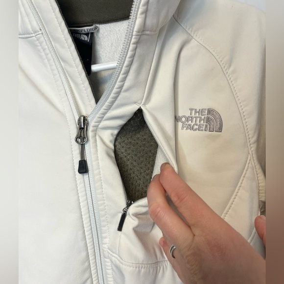 The North Face Apex Wind Resistant Jacket Off White Sz S - Picture 6 of 16